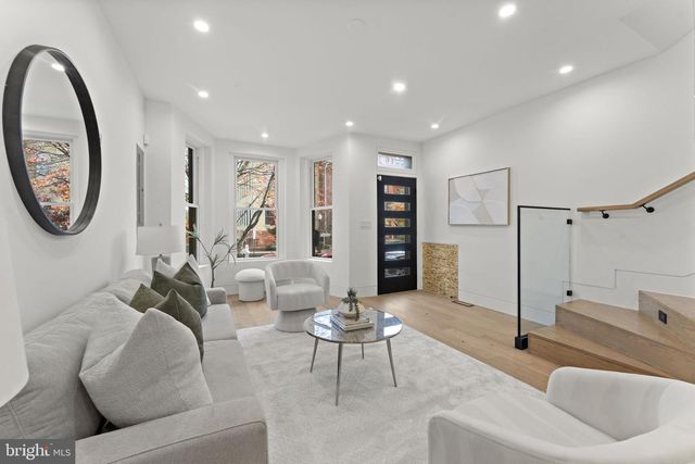 1016 5TH ST NE, Washington, DC 20002