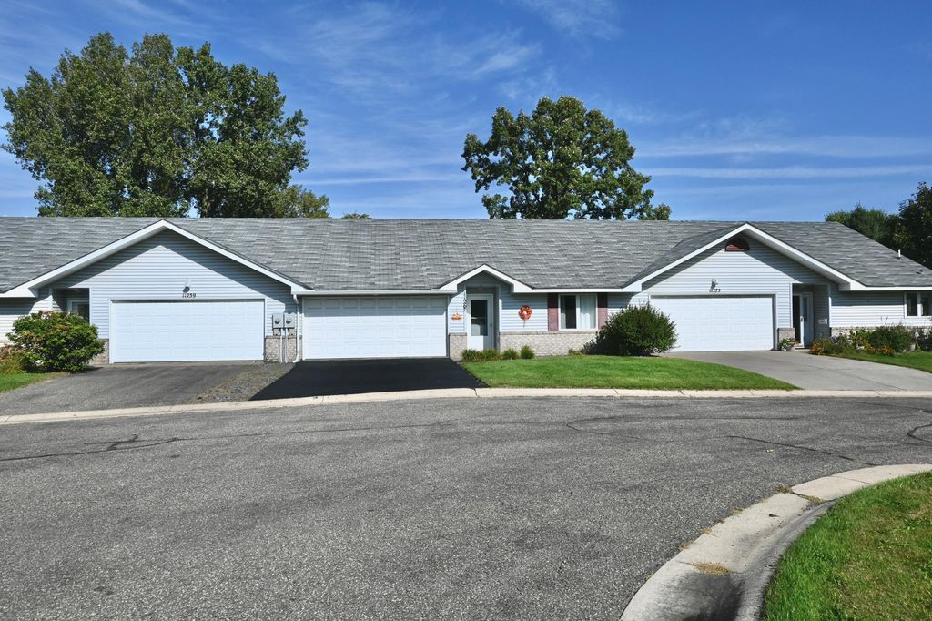 11267 Robinson Drive NW, Coon Rapids, MN 55433