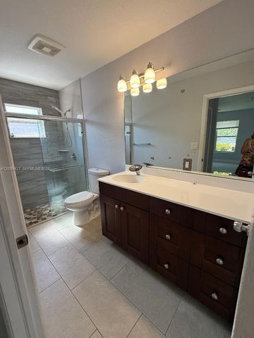 2713 NW 6th St, Pompano Beach, FL 33069