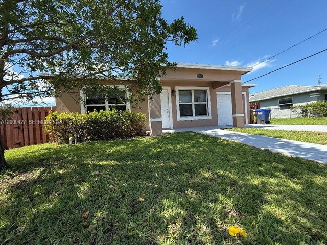 2713 NW 6th St, Pompano Beach, FL 33069