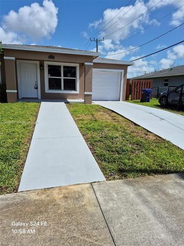 2713 NW 6th St, Pompano Beach, FL 33069