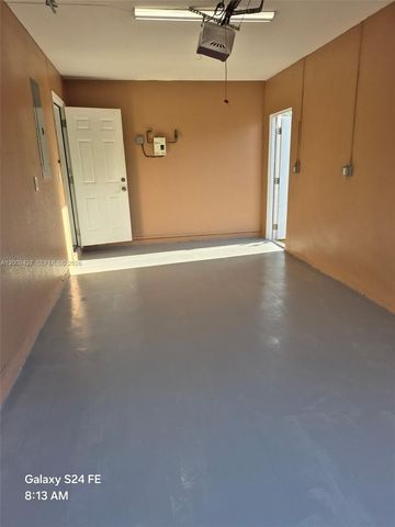 2713 NW 6th St, Pompano Beach, FL 33069