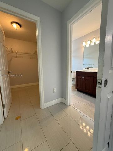 2713 NW 6th St, Pompano Beach, FL 33069