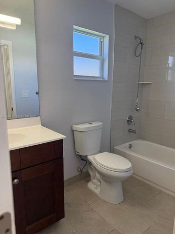 2713 NW 6th St, Pompano Beach, FL 33069