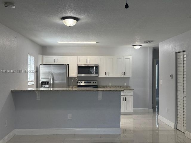 2713 NW 6th St, Pompano Beach, FL 33069
