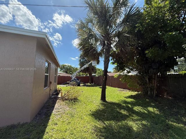 2713 NW 6th St, Pompano Beach, FL 33069
