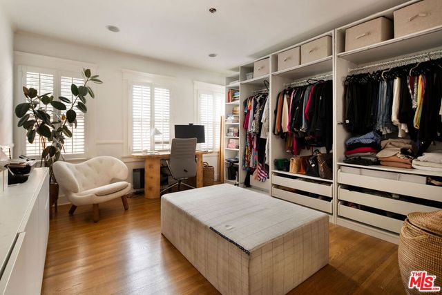 127 N Gower Street, Los Angeles, CA 90004