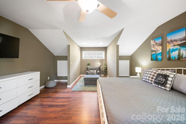 7 Apple Lane, Asheville, NC 28804