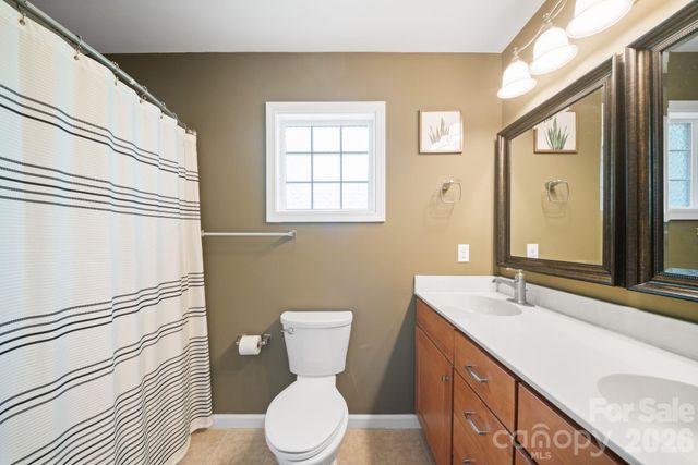 7 Apple Lane, Asheville, NC 28804