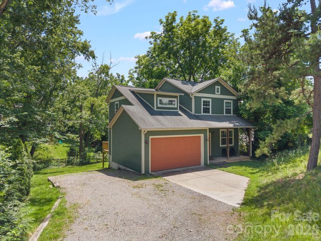 7 Apple Lane, Asheville, NC 28804