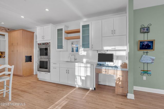 21 Old Queens Court, Eatontown, NJ 07724