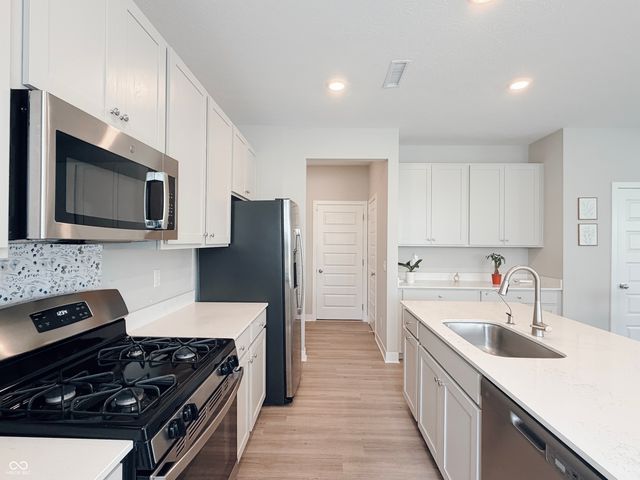 1937 Rowena Lane, Westfield, IN 46074