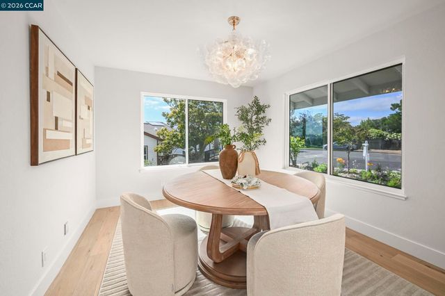 37 Corte Pinon, Moraga, CA 94556