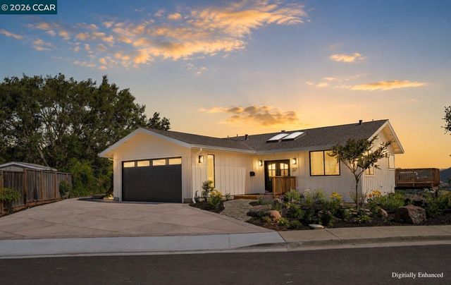 37 Corte Pinon, Moraga, CA 94556