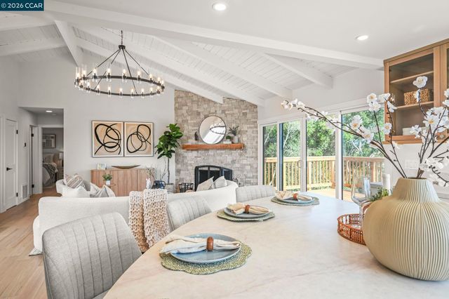 37 Corte Pinon, Moraga, CA 94556
