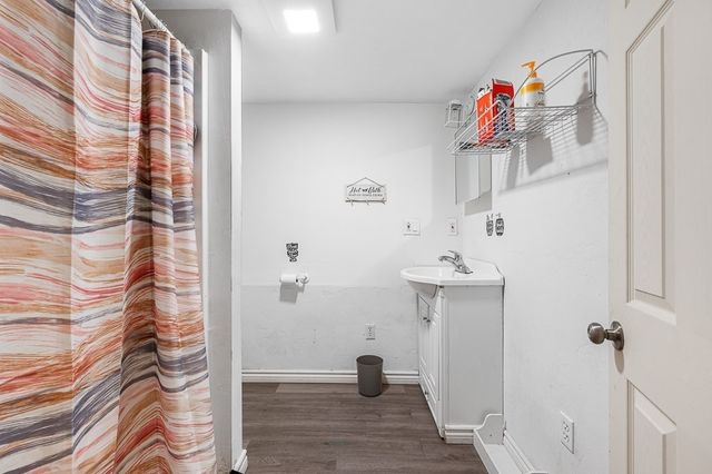 6 Marlboro Dr, Leicester, MA 01524