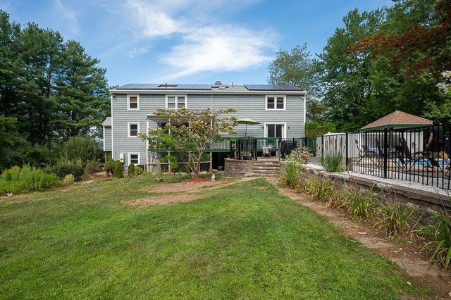 6 Marlboro Dr, Leicester, MA 01524
