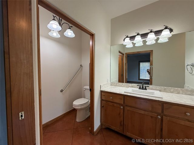 1001 N 64th Street West, Muskogee, OK 74401