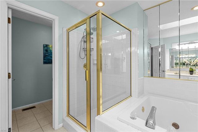 100 Kiskiac TURN, Yorktown, VA 23693