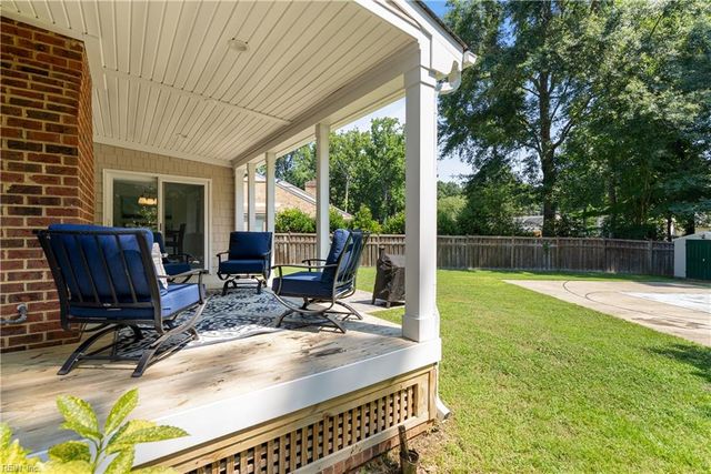100 Kiskiac TURN, Yorktown, VA 23693