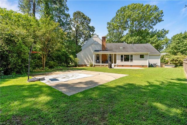 100 Kiskiac TURN, Yorktown, VA 23693