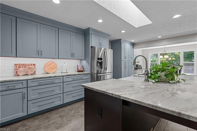 100 Kiskiac TURN, Yorktown, VA 23693