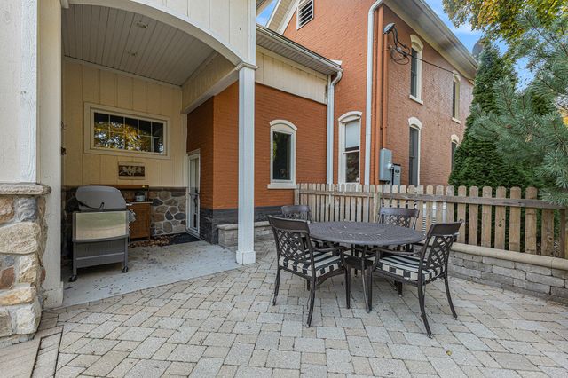 2325 Portage Road, Bertrand Twp, MI 49120