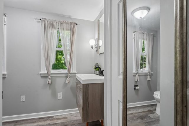 320 Frazier Dr, Neshannock Twp, PA 16105