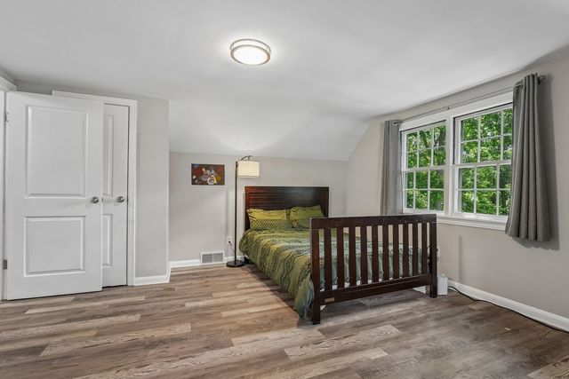 320 Frazier Dr, Neshannock Twp, PA 16105