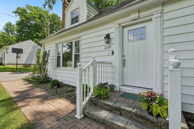 320 Frazier Dr, Neshannock Twp, PA 16105
