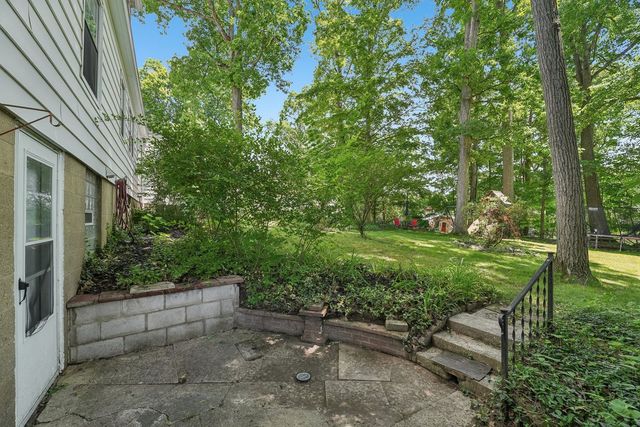 320 Frazier Dr, Neshannock Twp, PA 16105