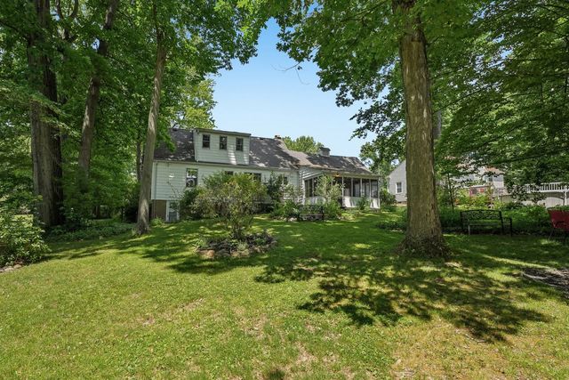320 Frazier Dr, Neshannock Twp, PA 16105