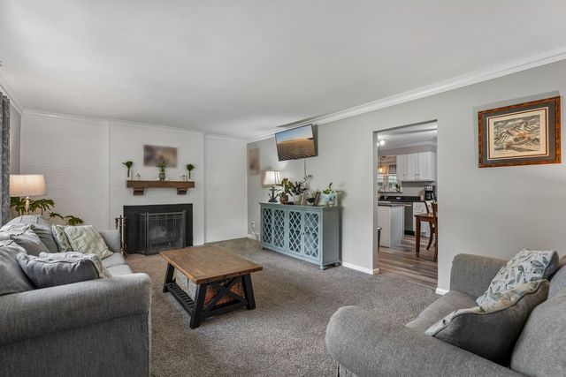 320 Frazier Dr, Neshannock Twp, PA 16105