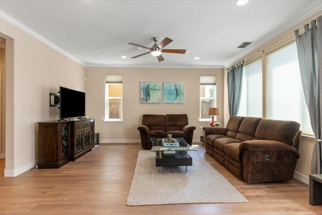 8400 Brooklyn Rd, Sacramento, CA 95829