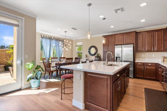 8400 Brooklyn Rd, Sacramento, CA 95829