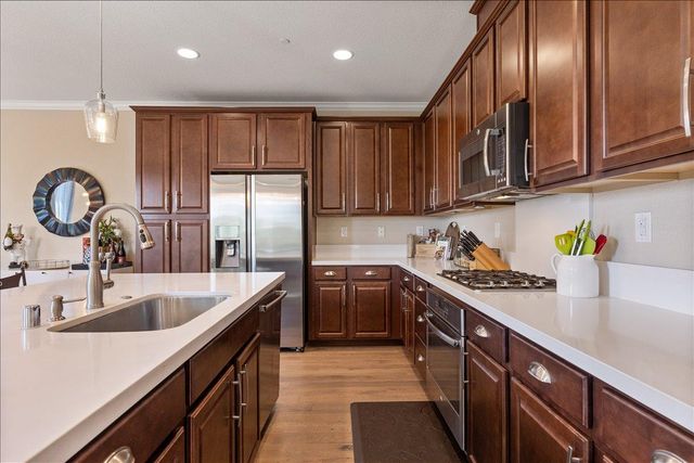 8400 Brooklyn Rd, Sacramento, CA 95829