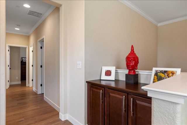 8400 Brooklyn Rd, Sacramento, CA 95829