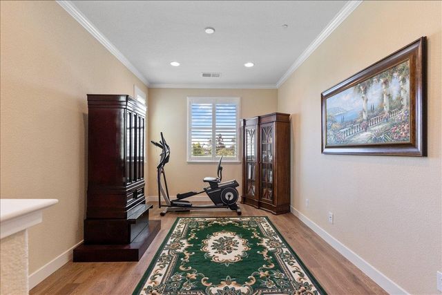 8400 Brooklyn Rd, Sacramento, CA 95829