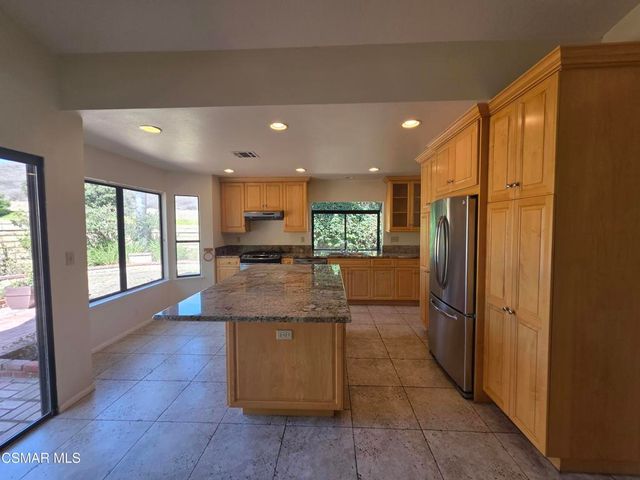 2414 Rikkard Drive, Thousand Oaks, CA 91362