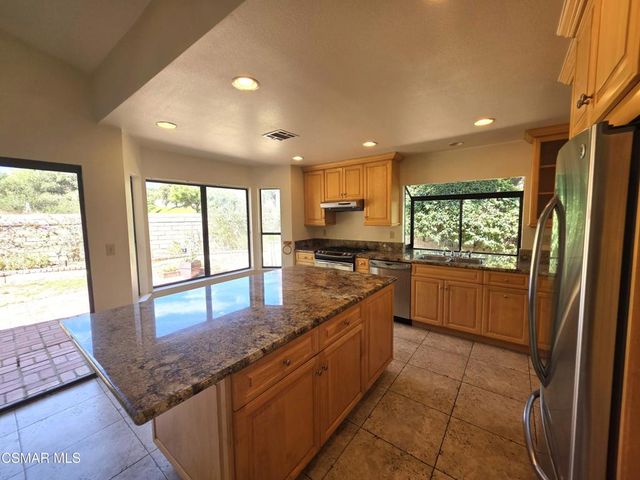 2414 Rikkard Drive, Thousand Oaks, CA 91362
