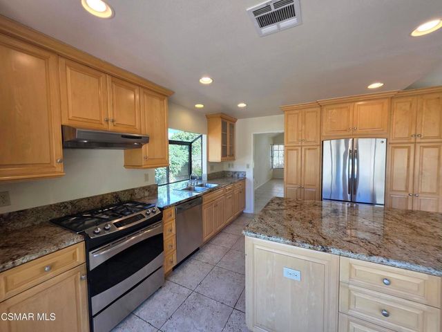 2414 Rikkard Drive, Thousand Oaks, CA 91362