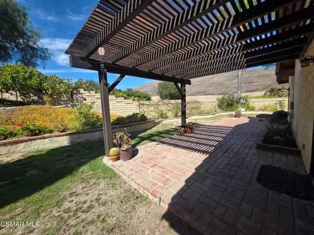 2414 Rikkard Drive, Thousand Oaks, CA 91362