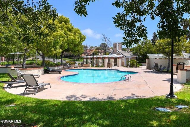 2414 Rikkard Drive, Thousand Oaks, CA 91362