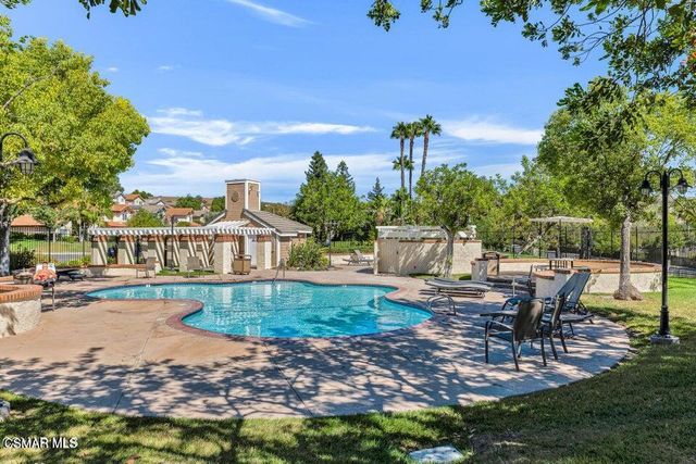 2414 Rikkard Drive, Thousand Oaks, CA 91362