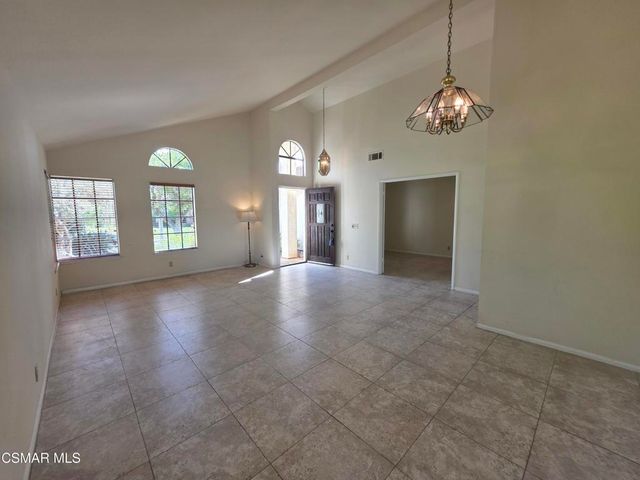 2414 Rikkard Drive, Thousand Oaks, CA 91362