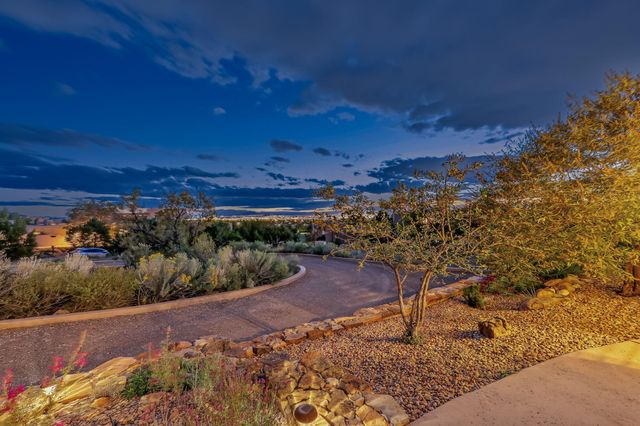 148 Whitetail Road NE, Albuquerque, NM 87122
