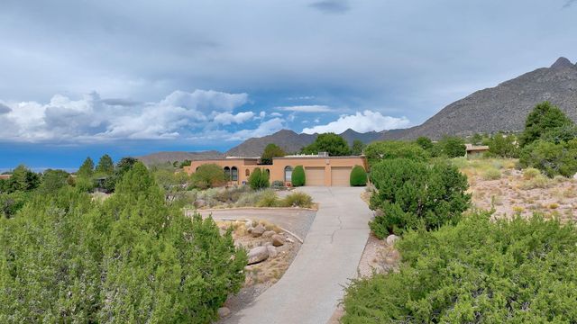 148 Whitetail Road NE, Albuquerque, NM 87122