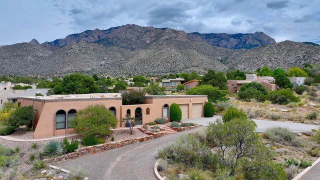148 Whitetail Road NE, Albuquerque, NM 87122