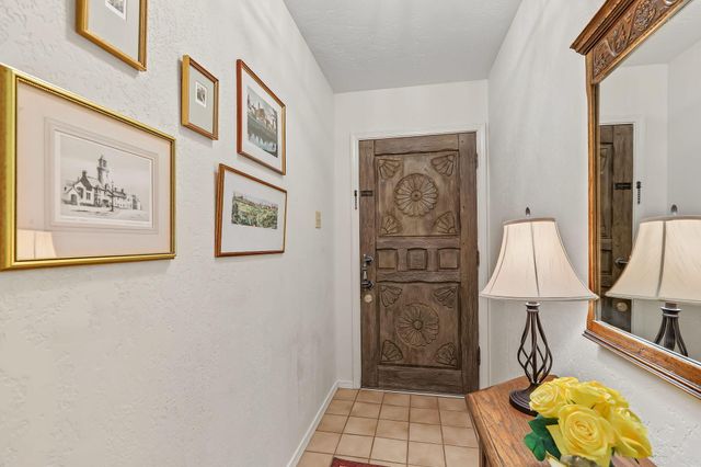 148 Whitetail Road NE, Albuquerque, NM 87122