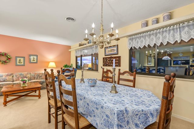148 Whitetail Road NE, Albuquerque, NM 87122
